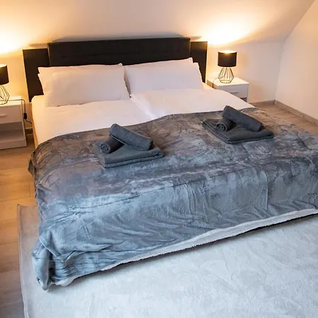 Me Living Loft Brake דירה